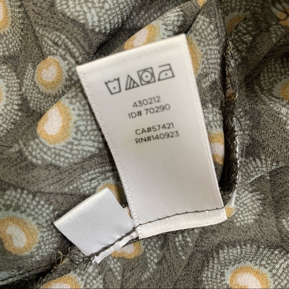 ANN TAYLOR LOFT Boho Peacock Feather Print Blouse With Bell Sleeves Grey Large - Picture 8 of 10